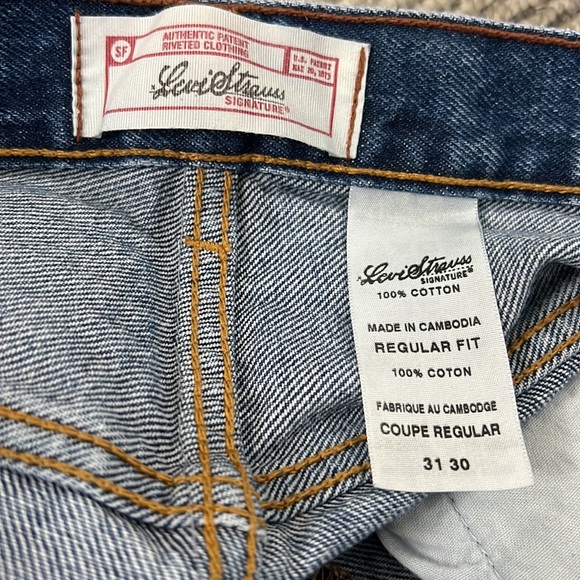 Vintage Levi’s regular fit jeans 30 - Picture 4 of 4